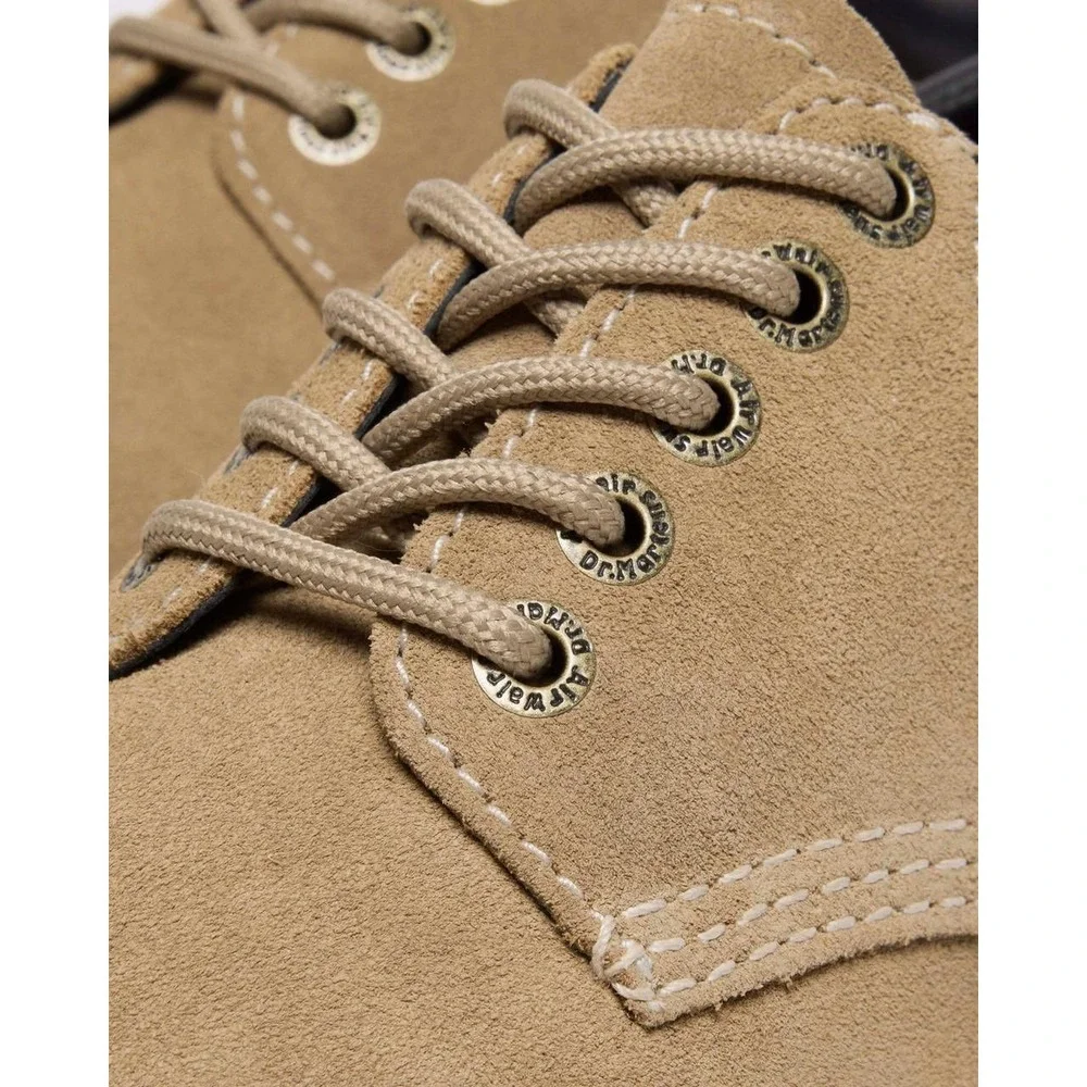 Dr. Martens timeless dr